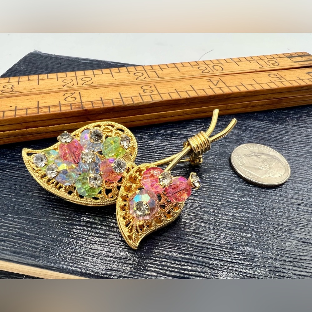 Vintage gold filigree leaf brooch pin with pastel crystal beads